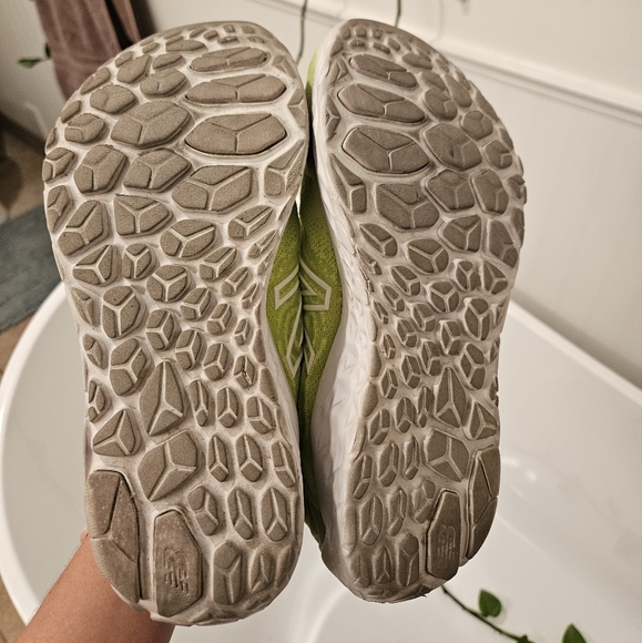 New Balance Fresh Foam Beacon v3 - Picture 8 of 9